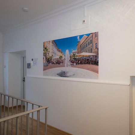 Cityhotel Am Domplatz Self-Checkin Klagenfurt am Woerthersee ภายนอก รูปภาพ