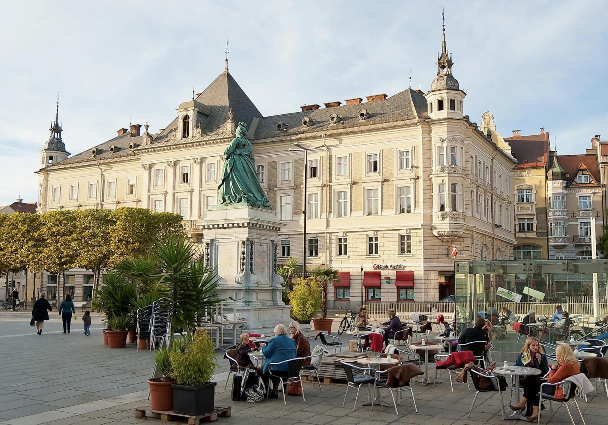 Cityhotel Am Domplatz Self-Checkin Klagenfurt am Woerthersee ภายนอก รูปภาพ