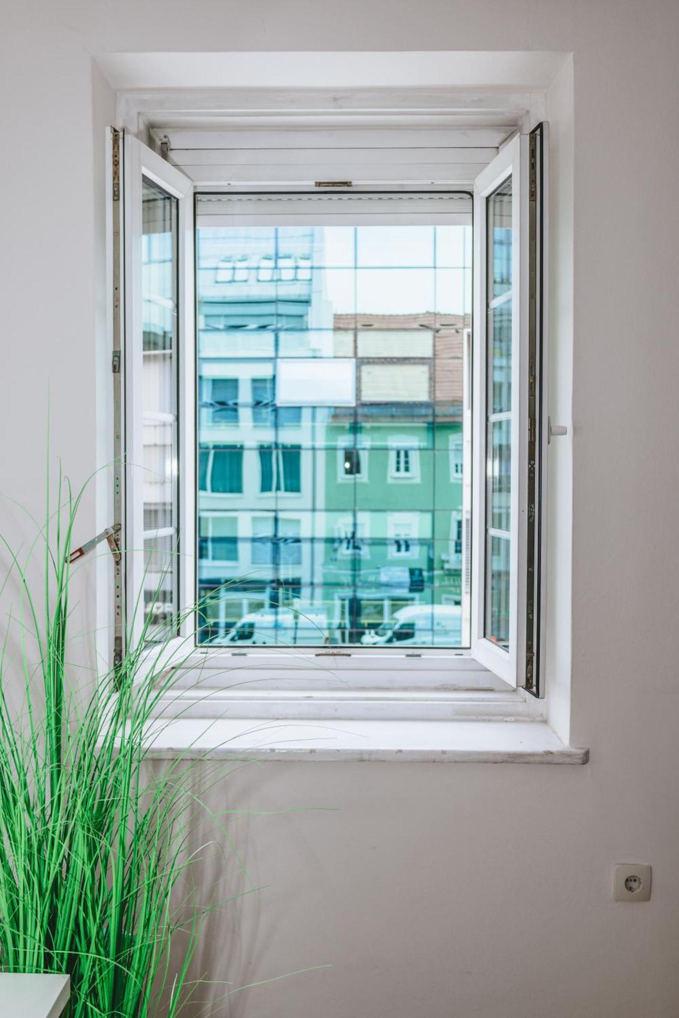 Cityhotel Am Domplatz Self-Checkin Klagenfurt am Woerthersee ภายนอก รูปภาพ