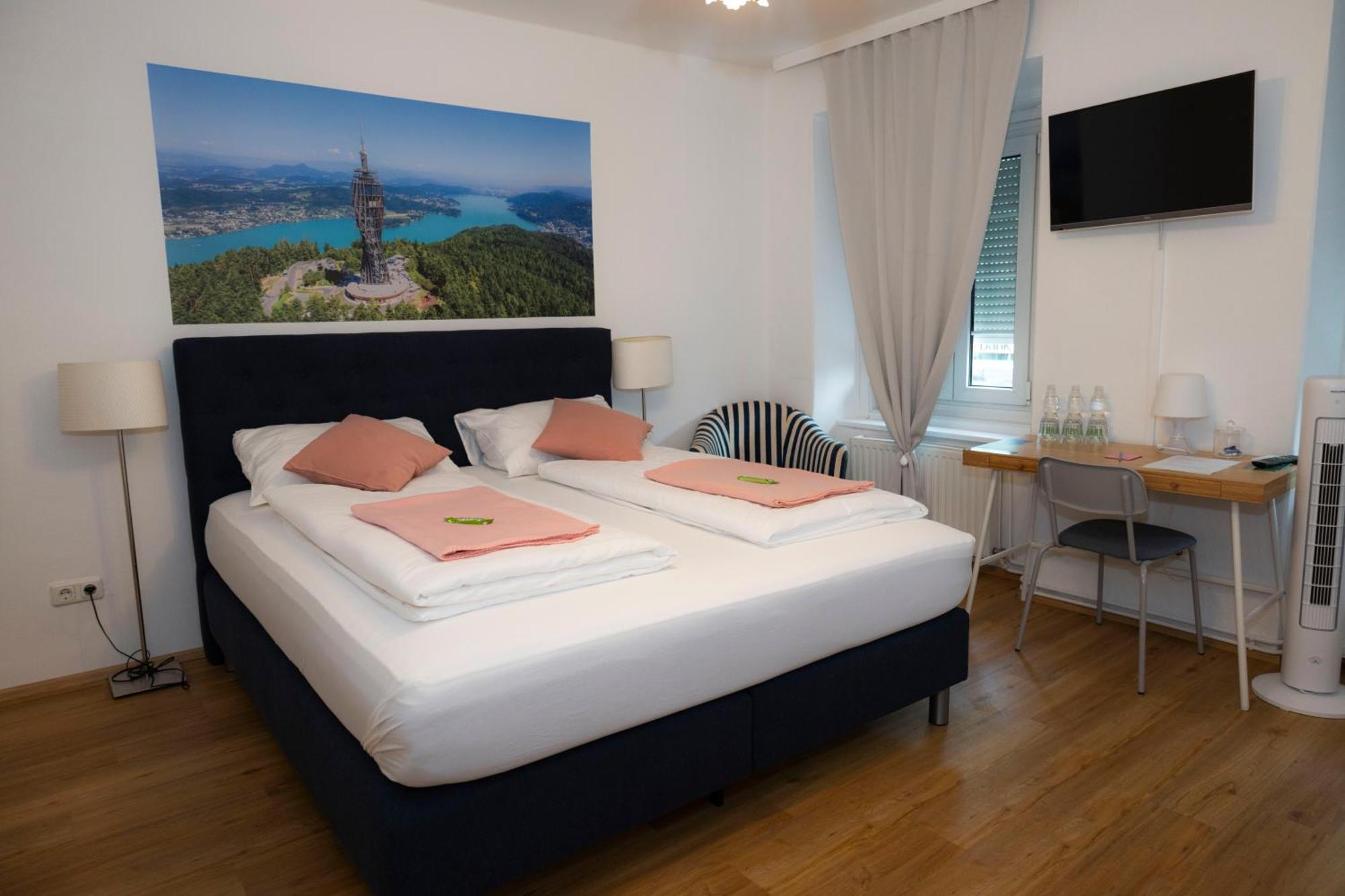 Cityhotel Am Domplatz Self-Checkin Klagenfurt am Woerthersee ภายนอก รูปภาพ