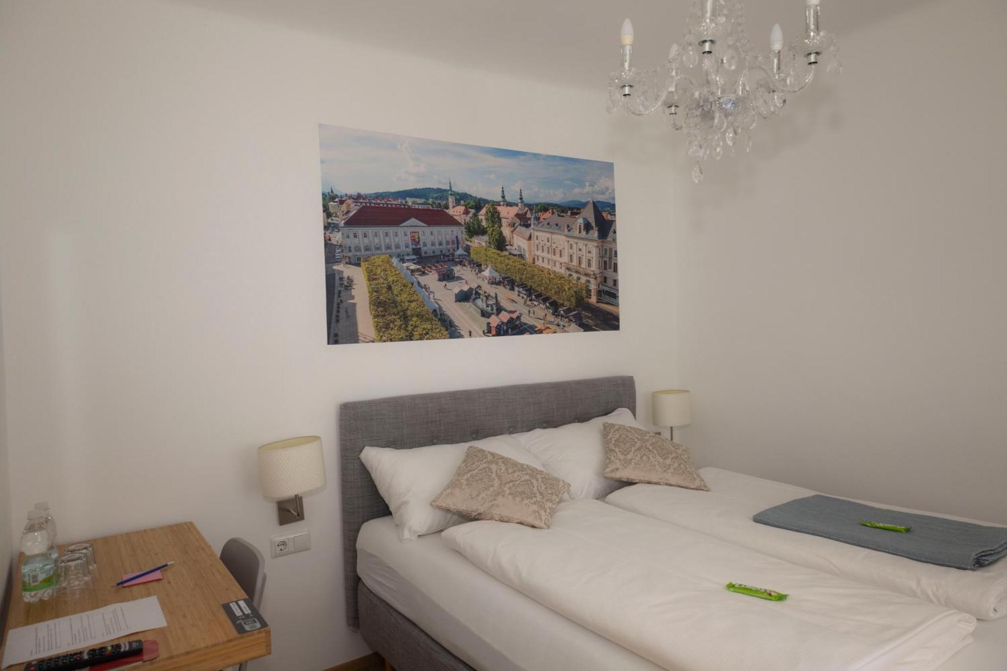 Cityhotel Am Domplatz Self-Checkin Klagenfurt am Woerthersee ภายนอก รูปภาพ