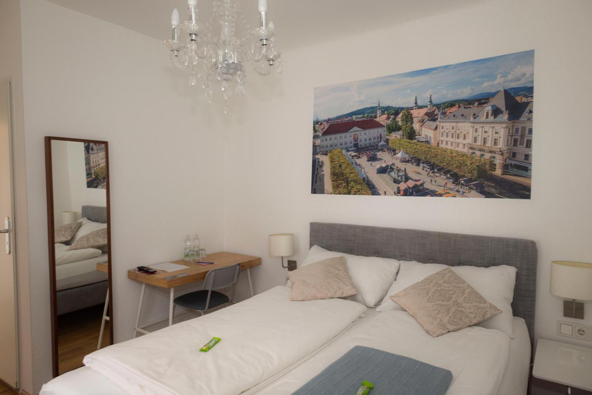 Cityhotel Am Domplatz Self-Checkin Klagenfurt am Woerthersee ภายนอก รูปภาพ