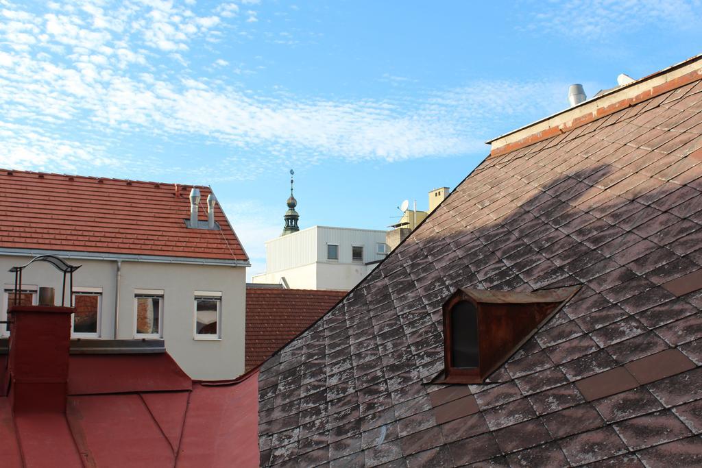 Cityhotel Am Domplatz Self-Checkin Klagenfurt am Woerthersee ภายนอก รูปภาพ