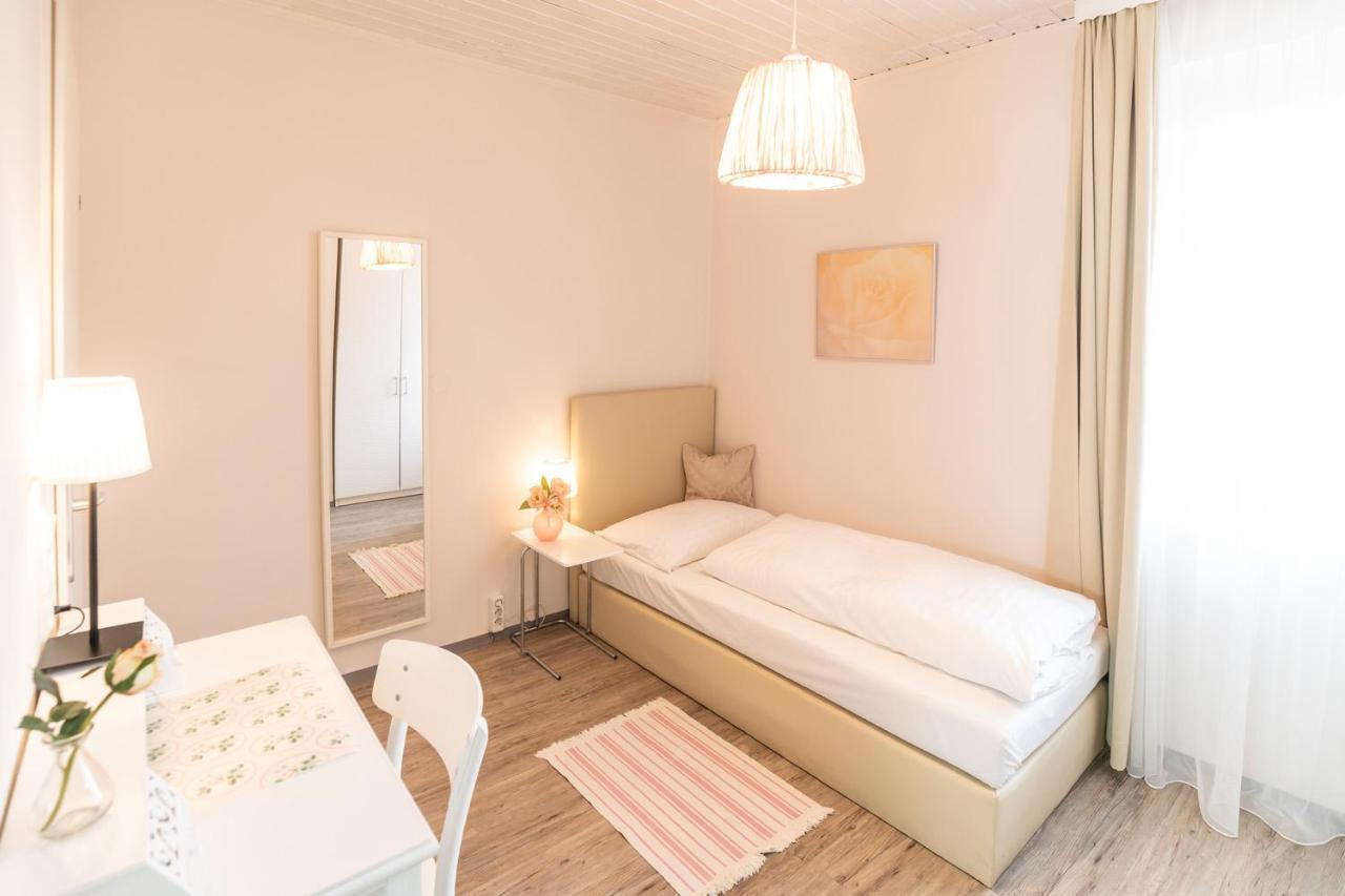 Cityhotel Am Domplatz Self-Checkin Klagenfurt am Woerthersee ภายนอก รูปภาพ